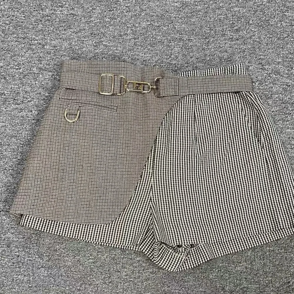🚩steal authentic Fendi Black and White Houndstooth Shorts - Picture 4 of 9